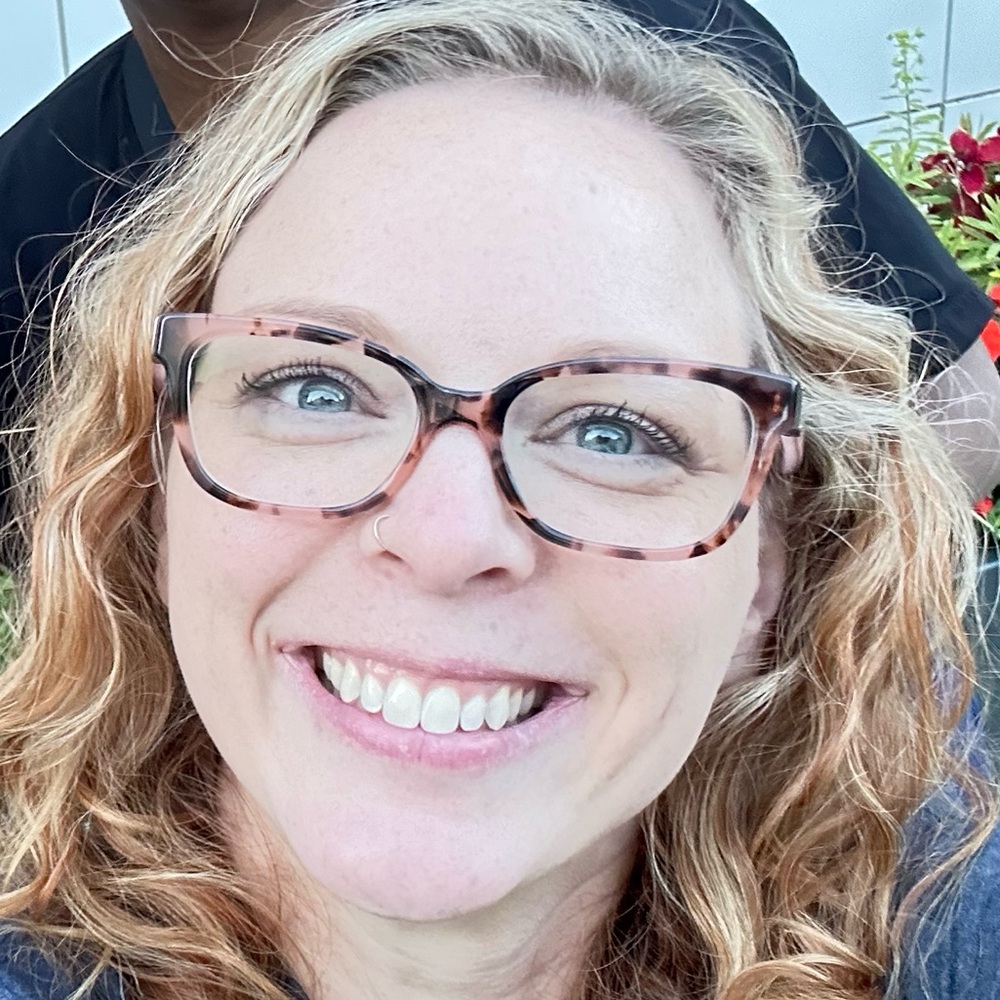Meet your Posher, Amy